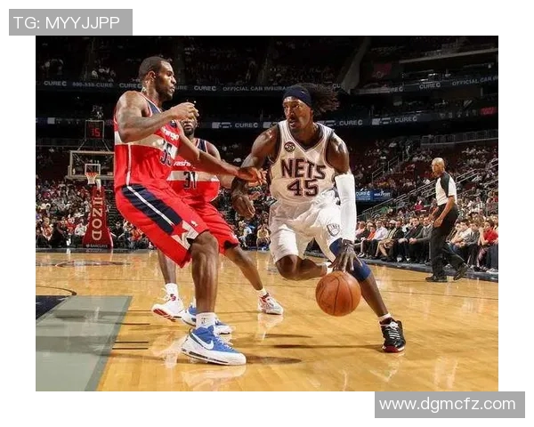 休斯篮球明星的辉煌历程与未来展望：从校园到职业的精彩旅程