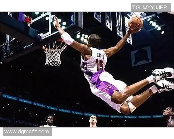 NBA篮球扣篮明星的传奇瞬间与扣篮技巧的完美结合